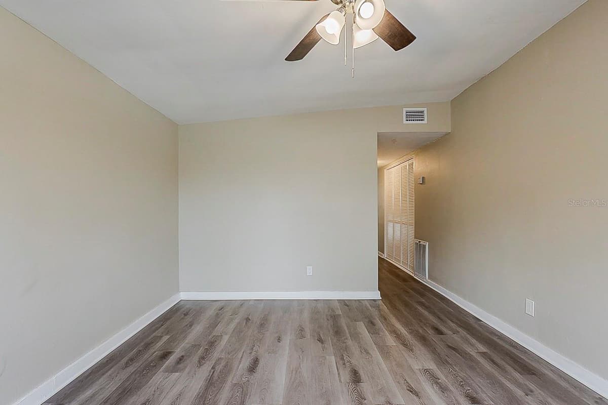 4010 EMERSON AVENUE — photo 6 of 23