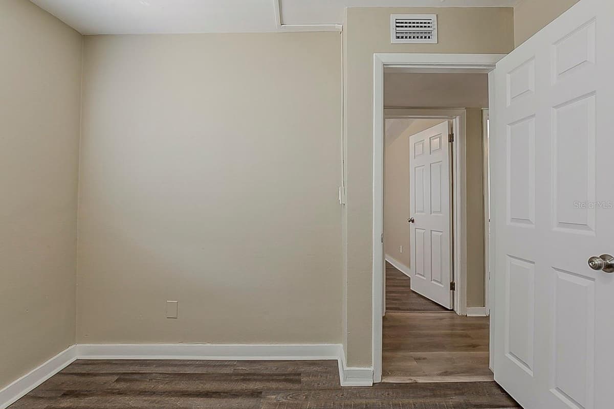 4010 EMERSON AVENUE — photo 14 of 23