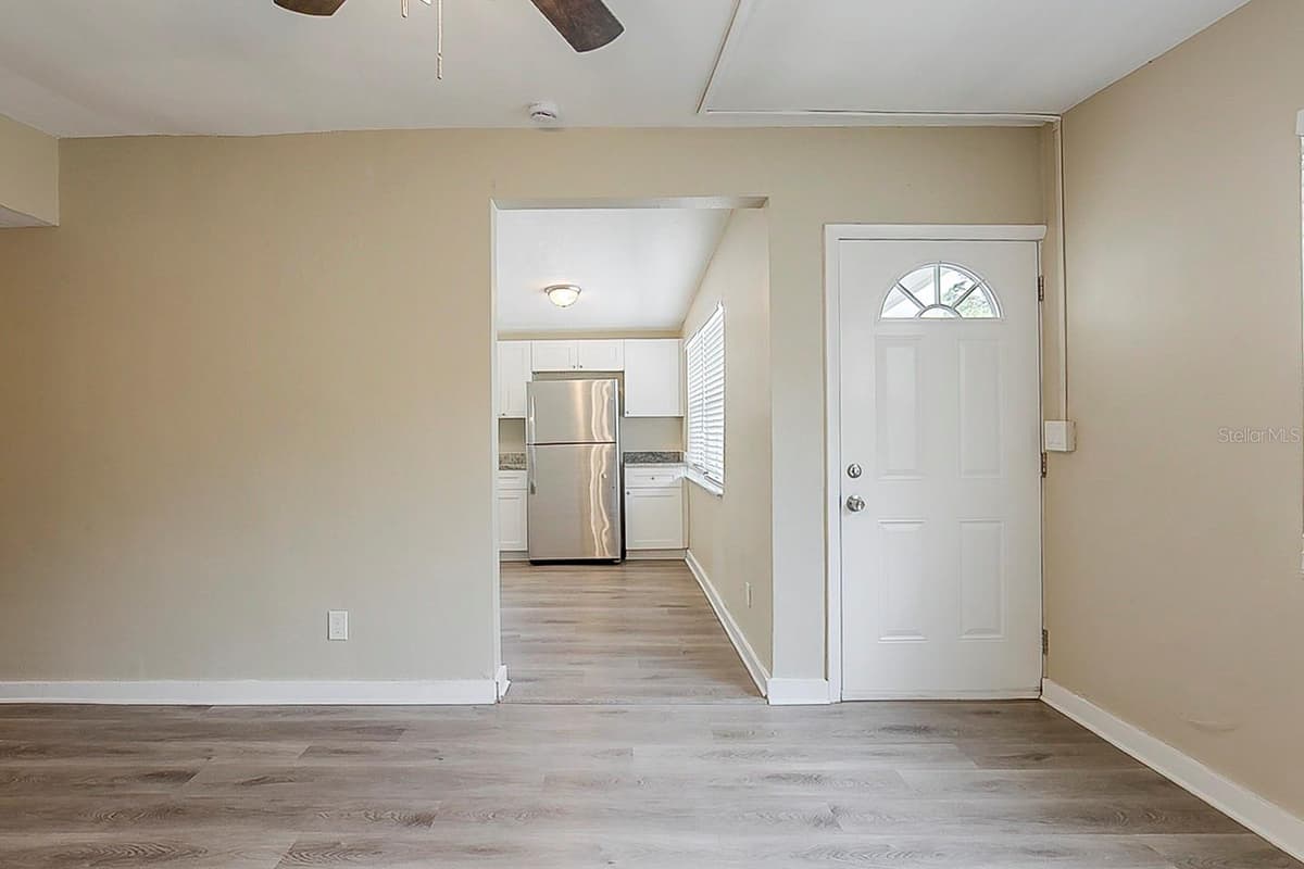 4010 EMERSON AVENUE — photo 7 of 23
