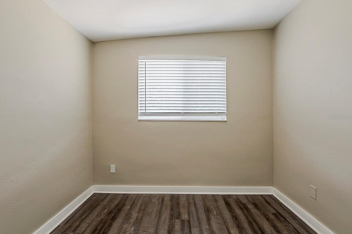 4010 EMERSON AVENUE — photo 13 of 23