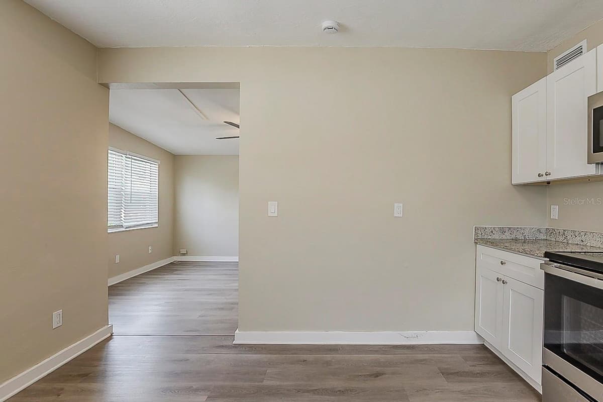 4010 EMERSON AVENUE — photo 5 of 23
