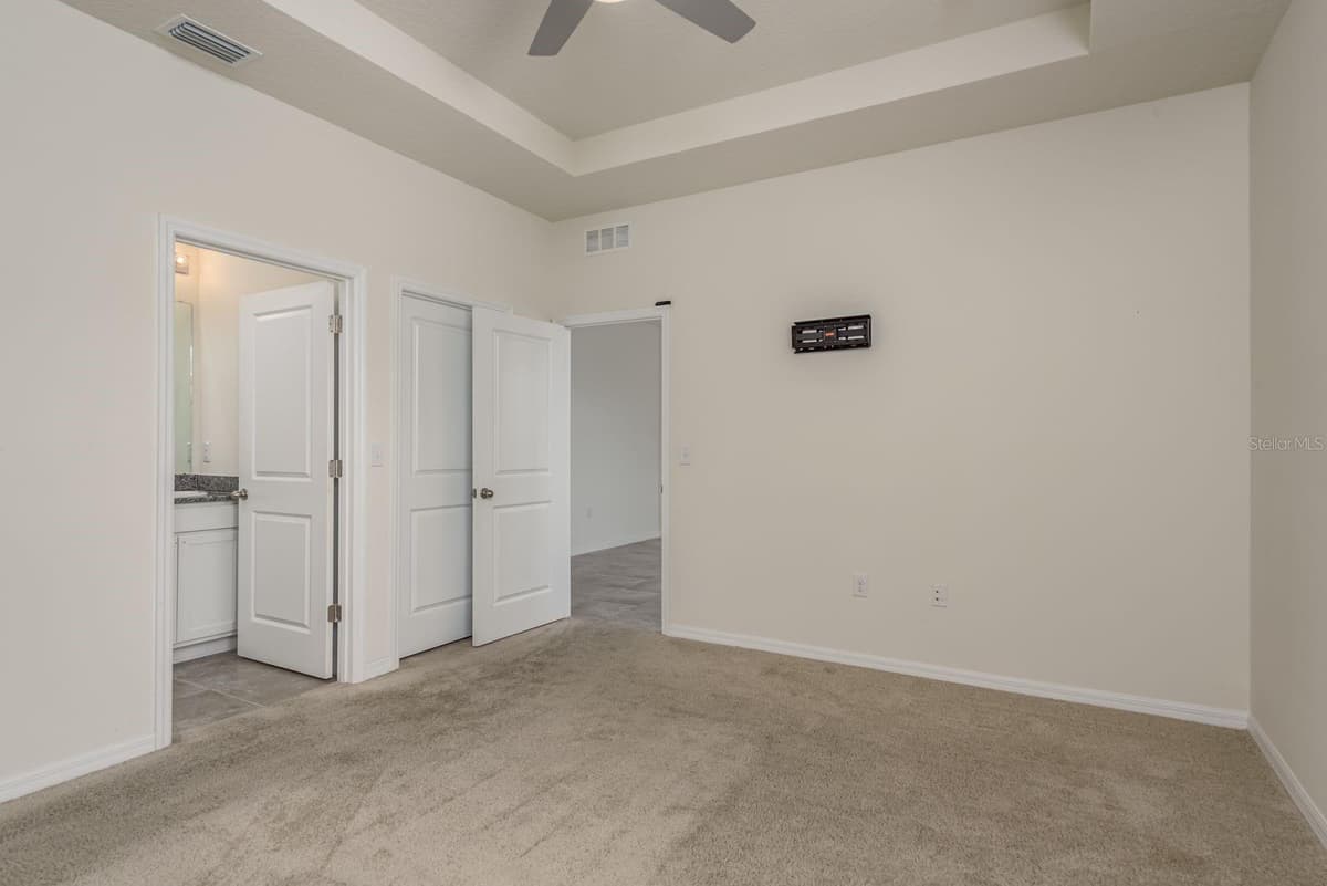 13637 BLYTHEWOOD DRIVE — photo 29 of 44
