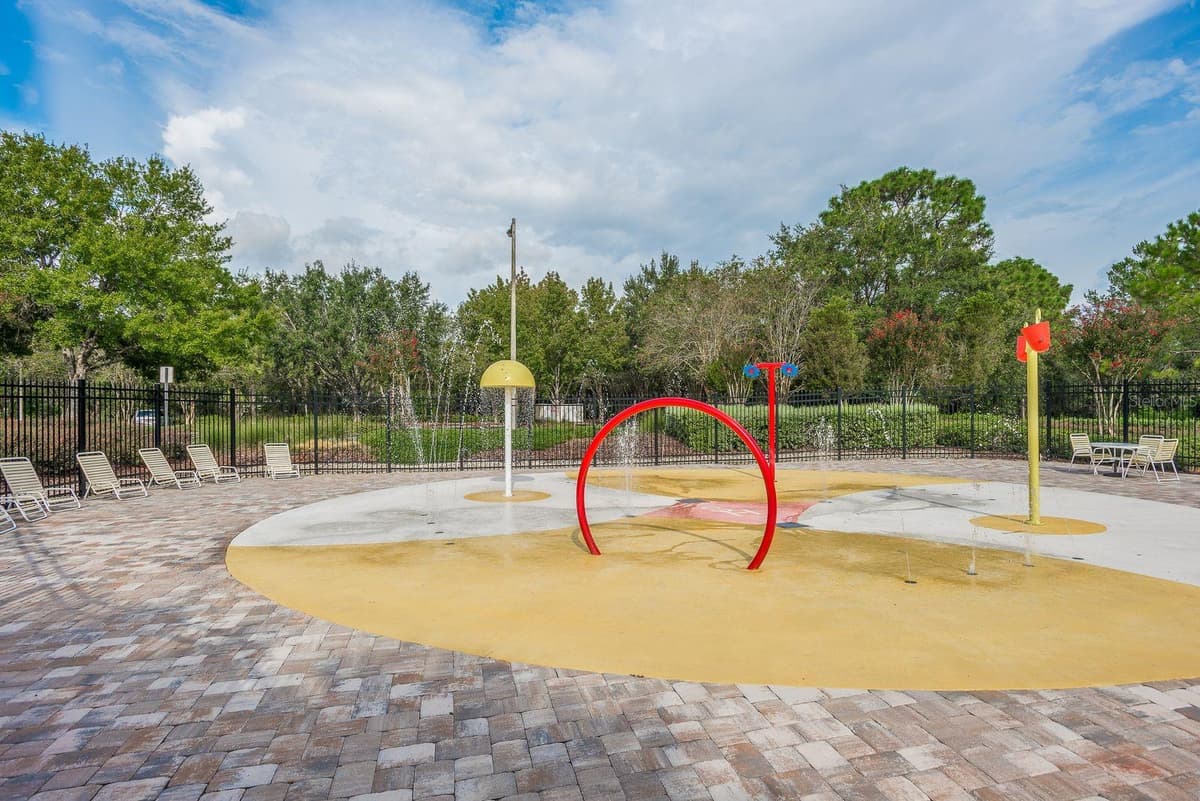 13637 BLYTHEWOOD DRIVE — photo 43 of 44