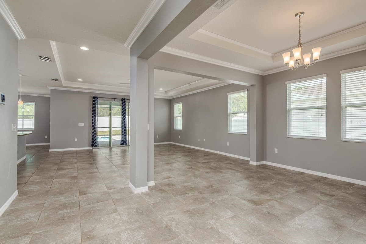 13637 BLYTHEWOOD DRIVE — photo 3 of 44