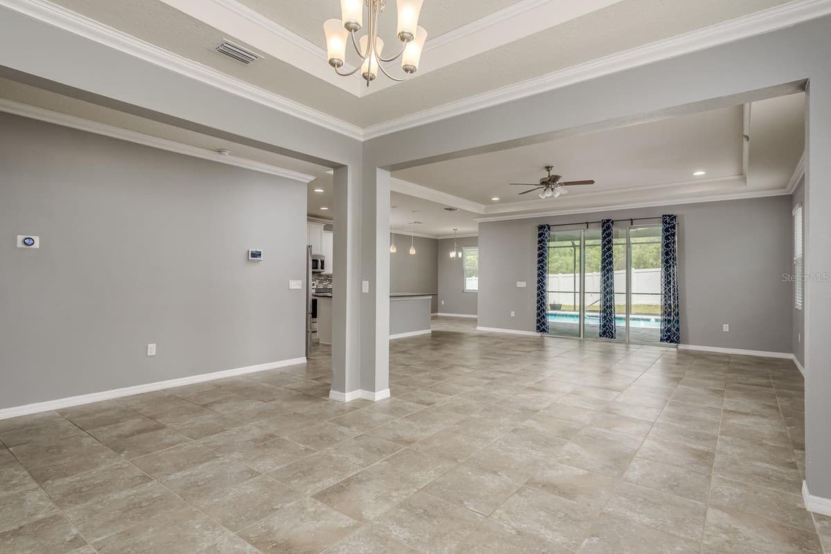 13637 BLYTHEWOOD DRIVE — photo 5 of 44