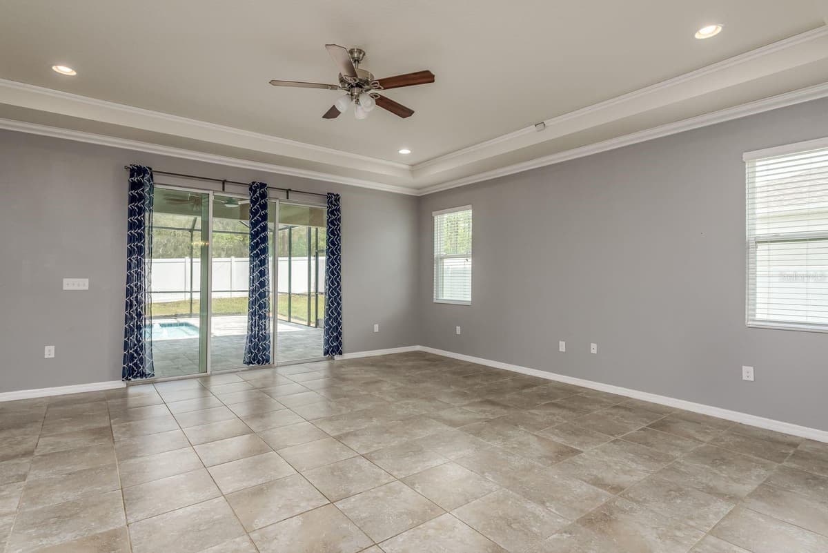 13637 BLYTHEWOOD DRIVE — photo 6 of 44