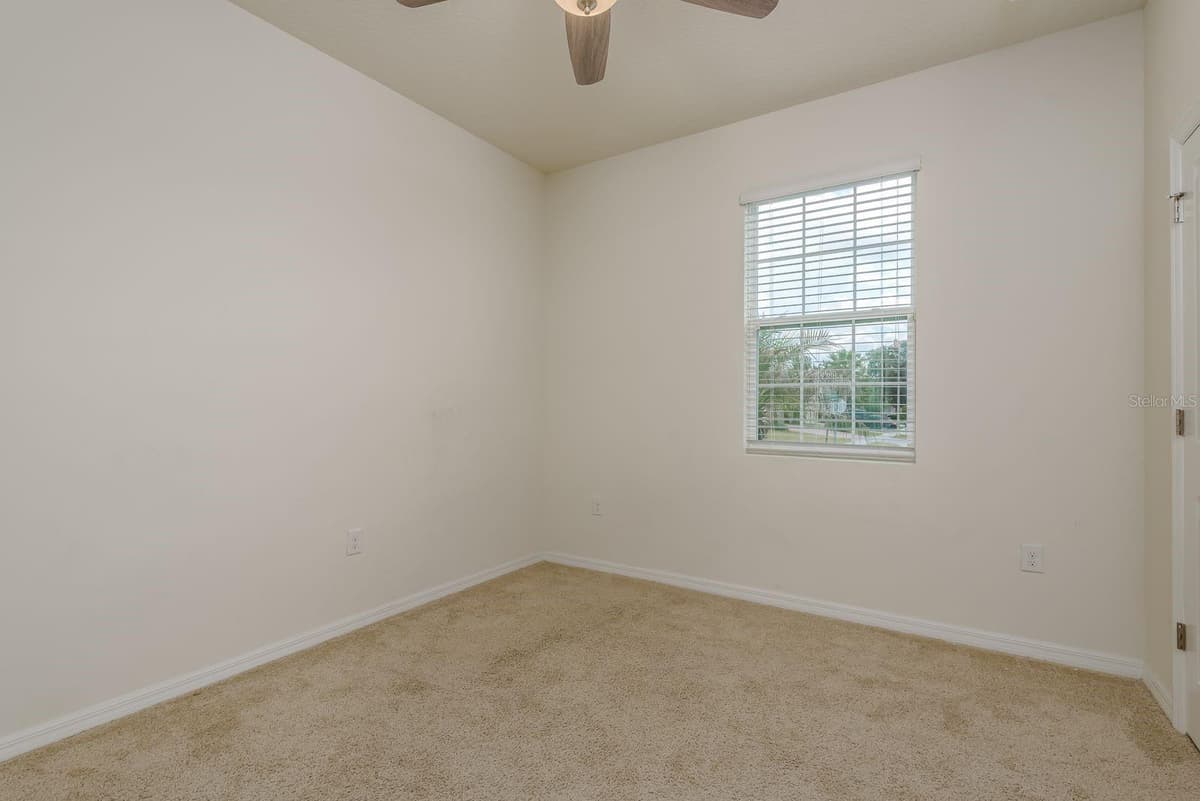 13637 BLYTHEWOOD DRIVE — photo 20 of 44