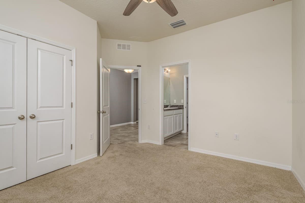 13637 BLYTHEWOOD DRIVE — photo 21 of 44