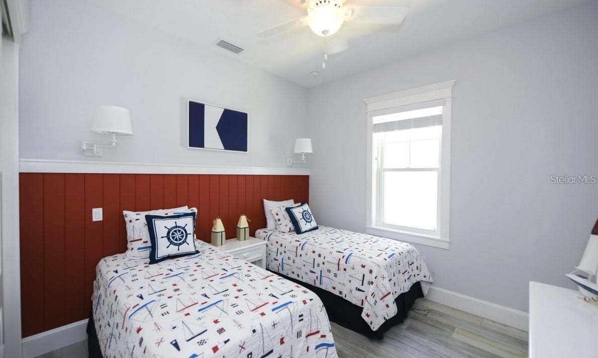 212 SPRING AVENUE — photo 17 of 32
