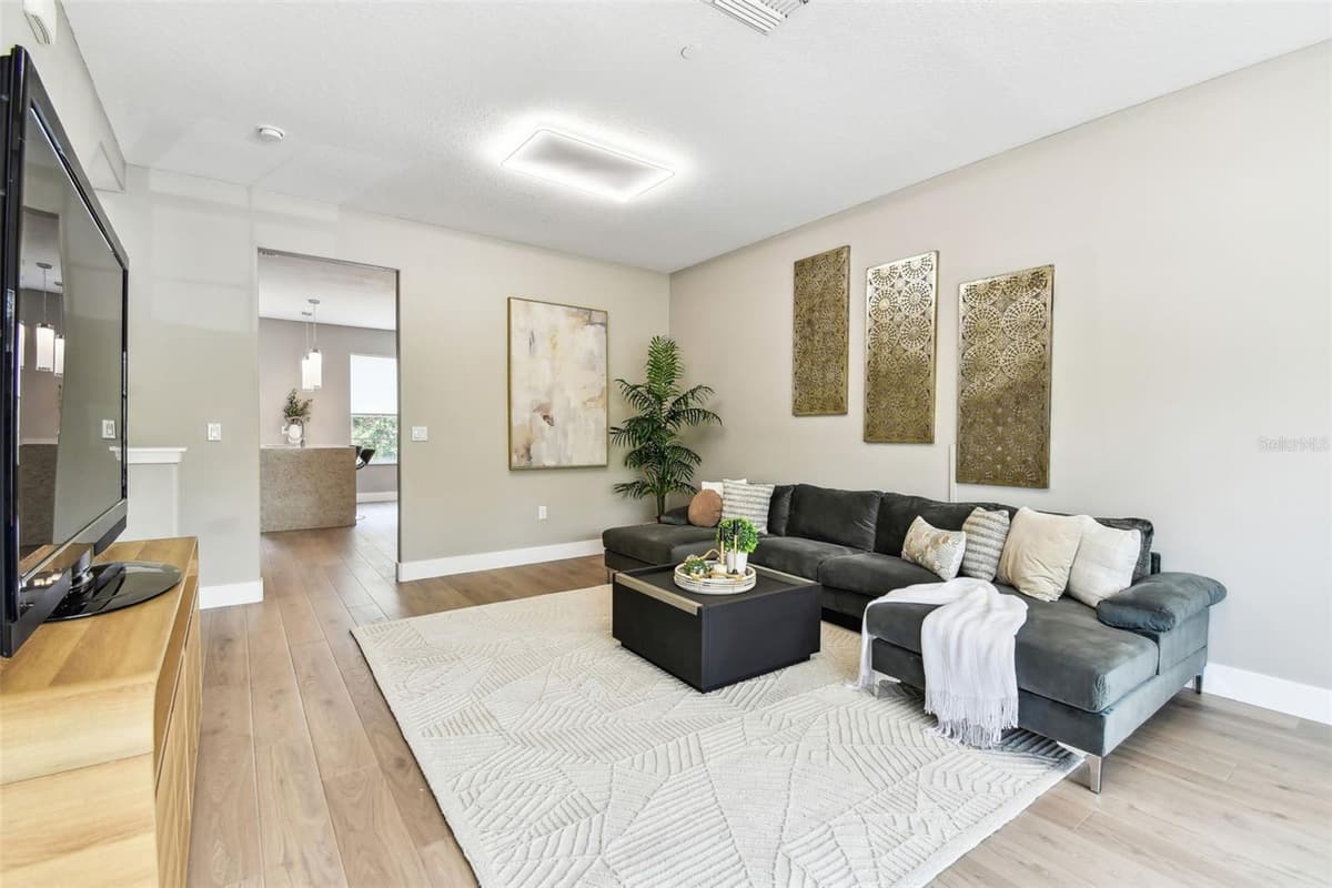 2547 LEXINGTON OAK DRIVE — photo 5 of 34