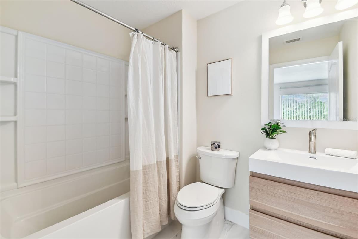 2547 LEXINGTON OAK DRIVE — photo 17 of 34