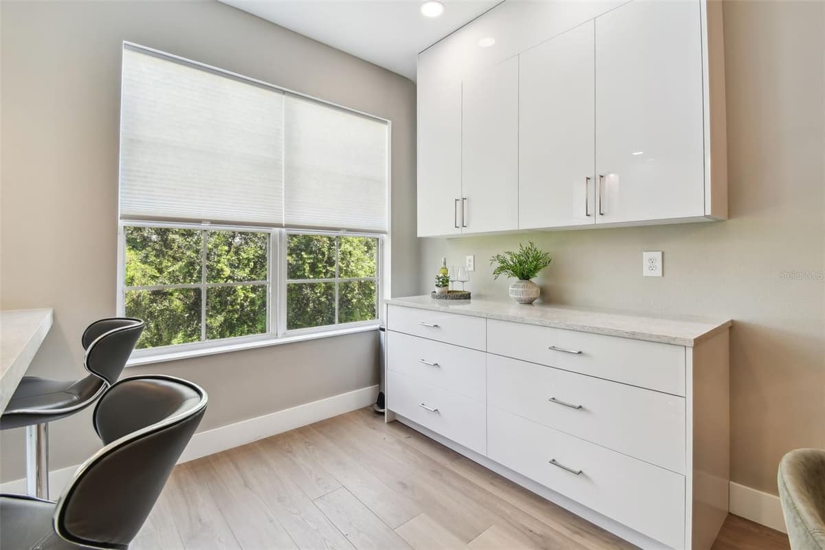2547 LEXINGTON OAK DRIVE — photo 13 of 34