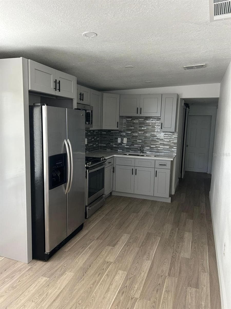 73 BROOKS DRIVE — photo 3 of 9