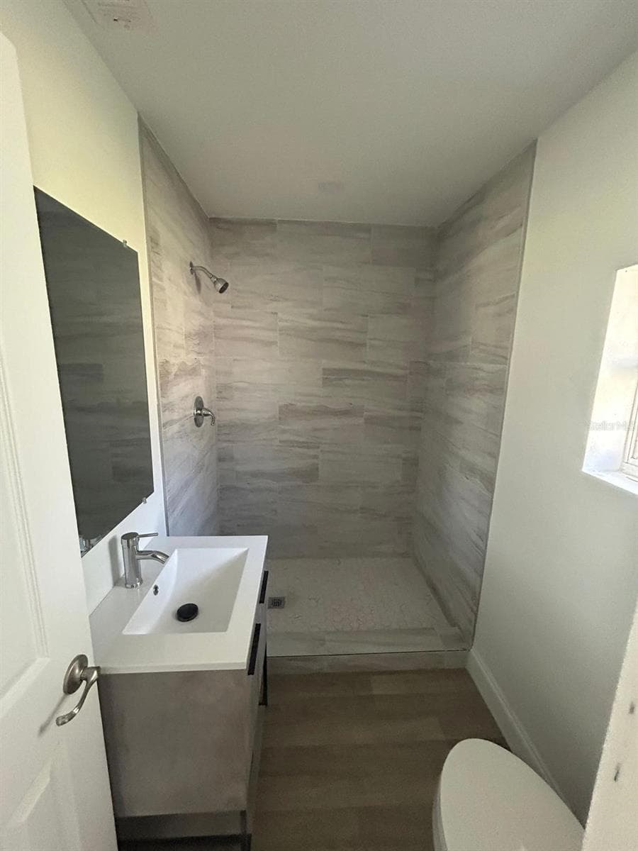 73 BROOKS DRIVE — photo 7 of 9