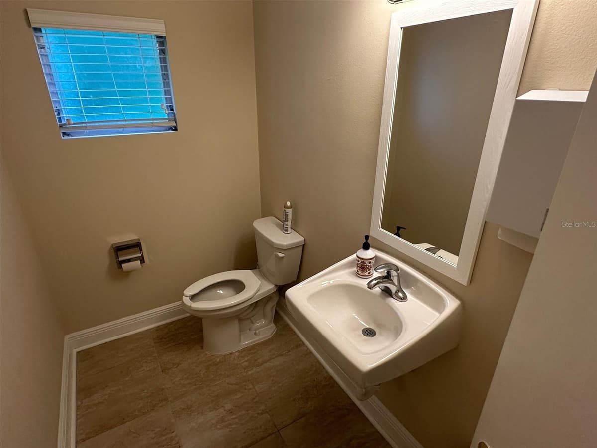 500 AIRPORT BOULEVARD — photo 14 of 21