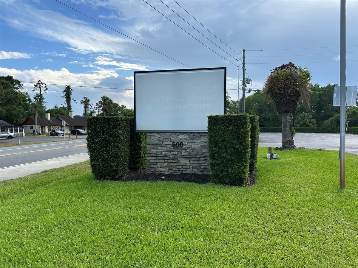500 AIRPORT BOULEVARD — photo 2 of 21