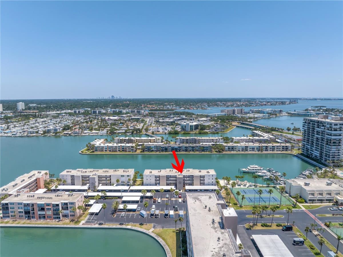 7625 SUN ISLAND DRIVE — photo 46 of 50