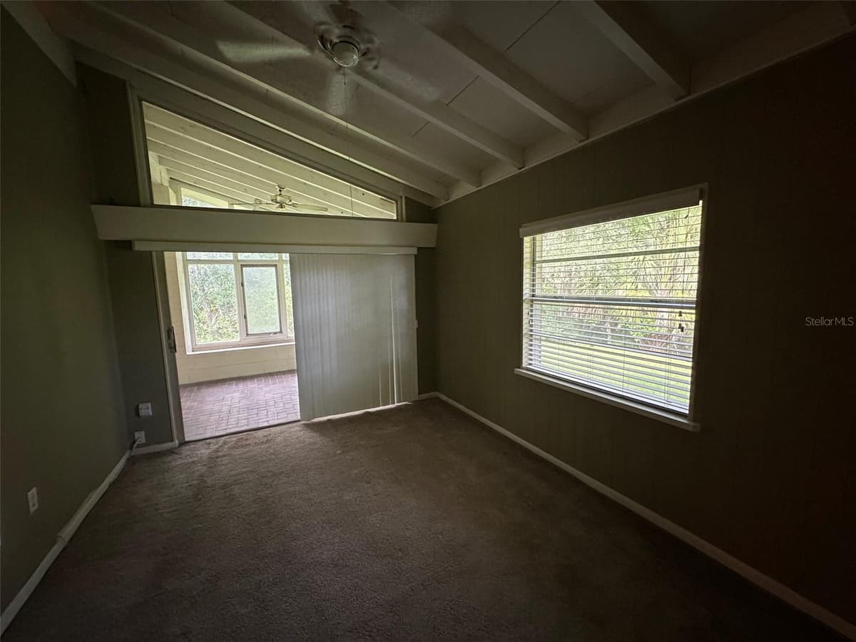 502 AIRPORT BOULEVARD — photo 13 of 21