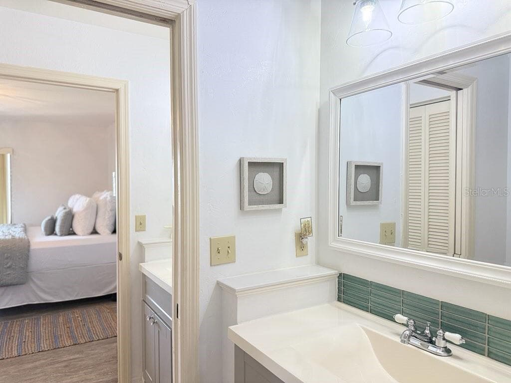 460 BOUCHELLE DRIVE — photo 25 of 44