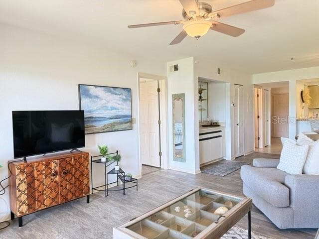460 BOUCHELLE DRIVE — photo 10 of 44