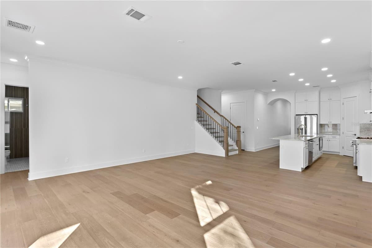 4316 RENELLIE DRIVE — photo 12 of 31