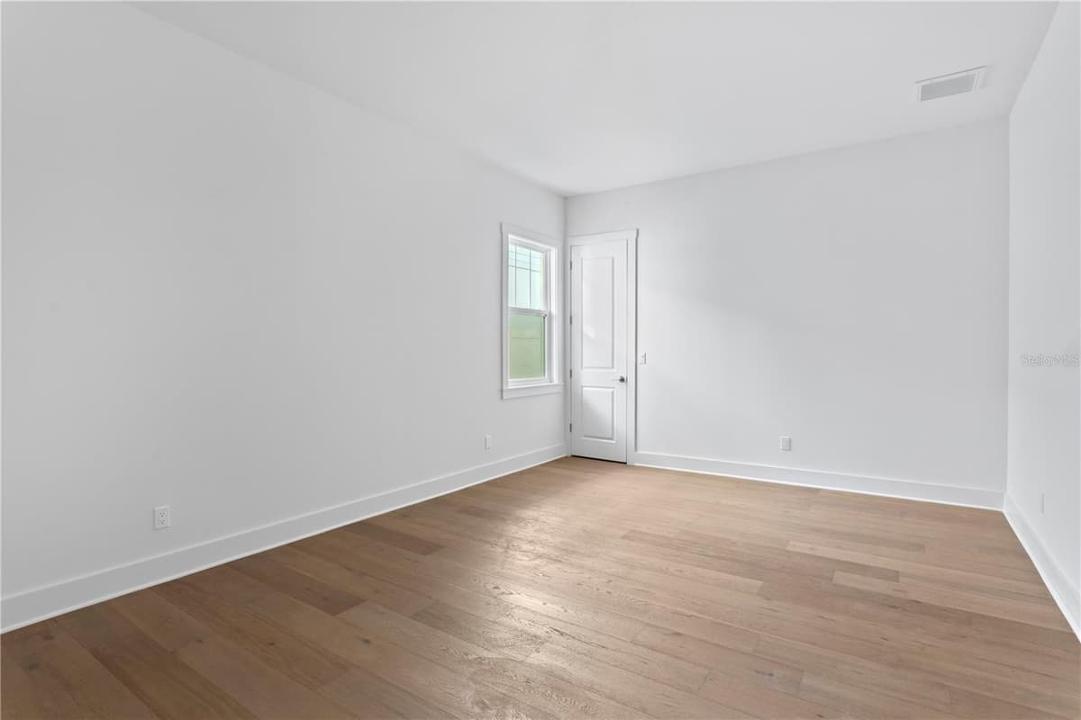 4316 RENELLIE DRIVE — photo 17 of 31
