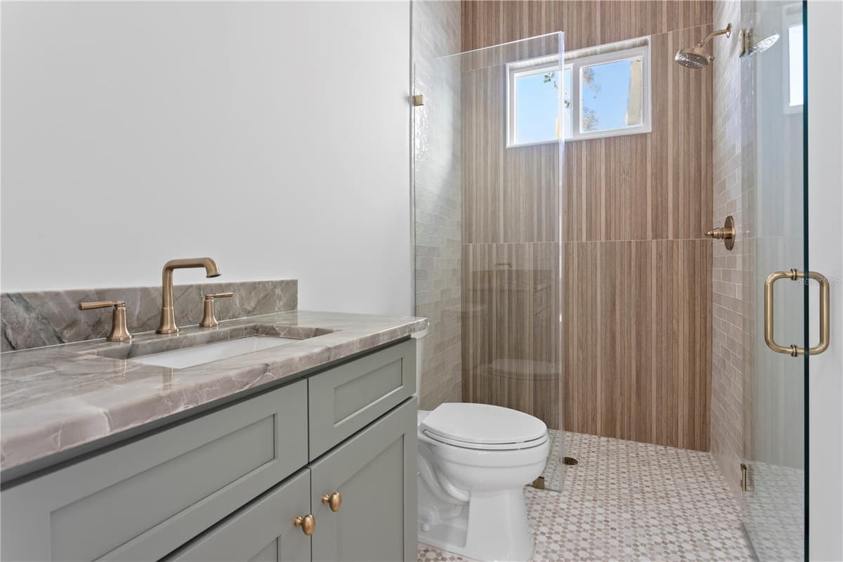 4316 RENELLIE DRIVE — photo 16 of 31