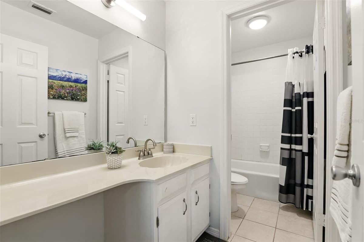 1136 VILLA LANE — photo 9 of 14