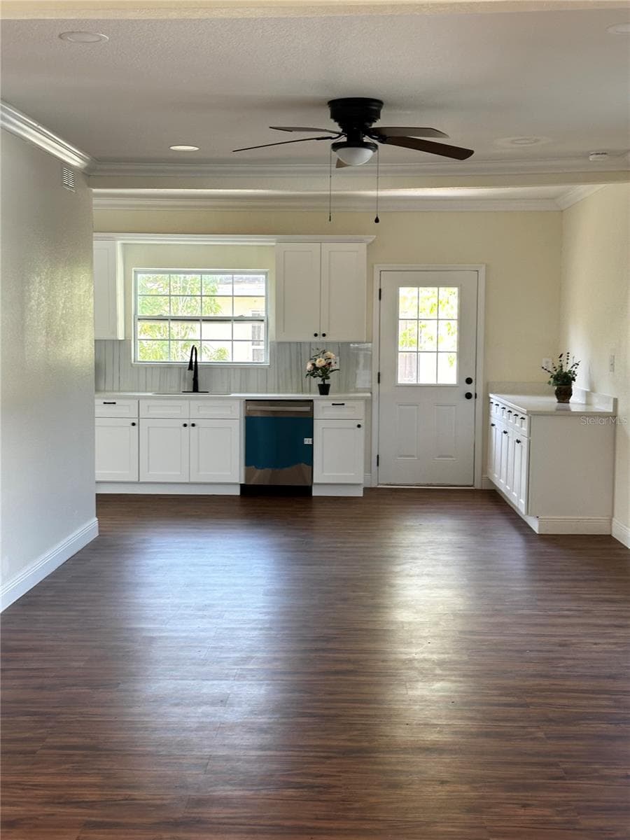 1310 POLK CITY ROAD — photo 5 of 23