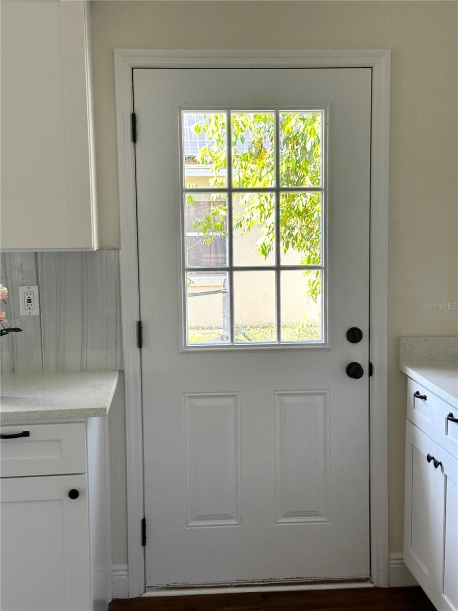 1310 POLK CITY ROAD — photo 8 of 23