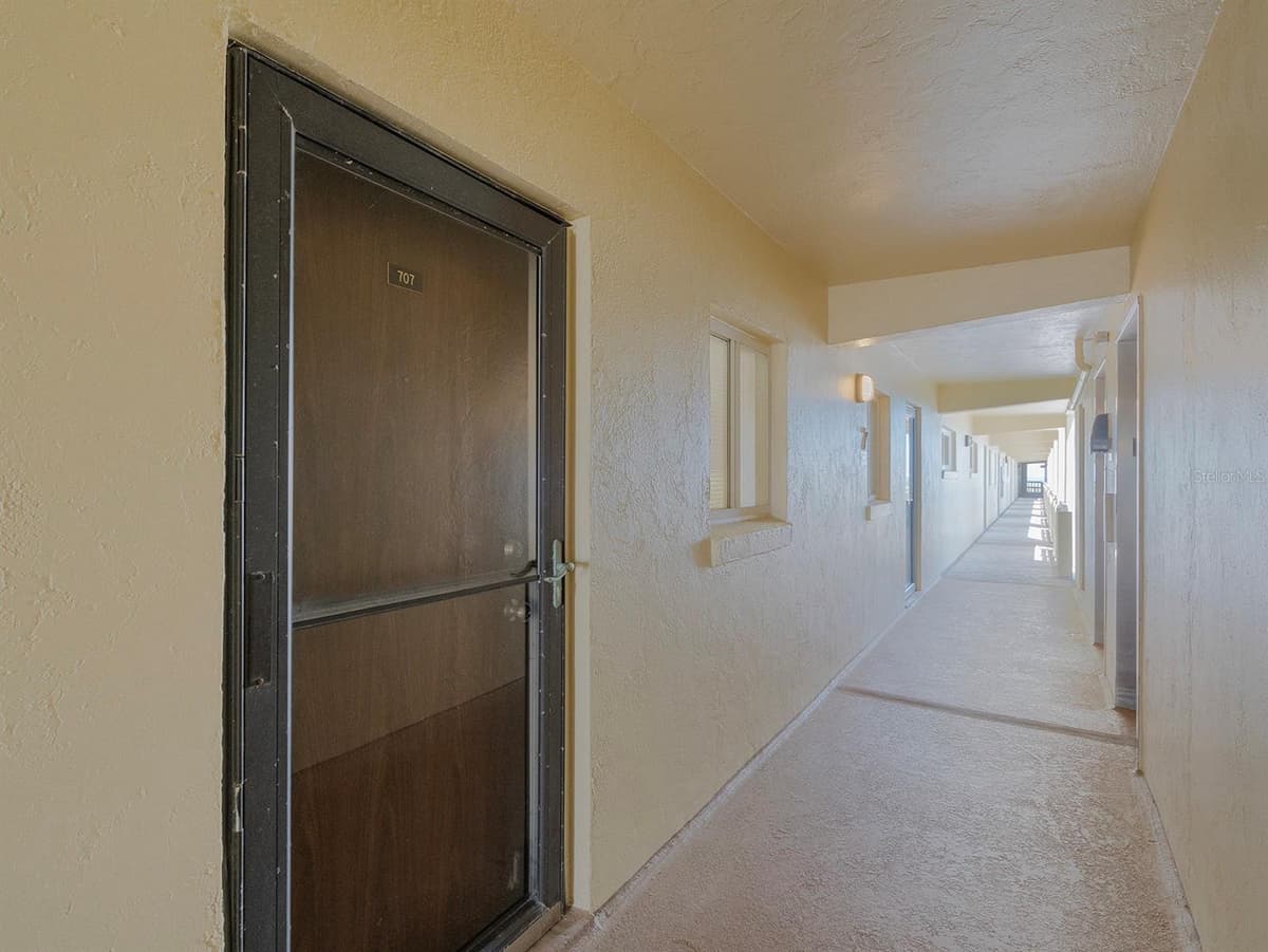 3606 PENINSULA DRIVE — photo 9 of 74