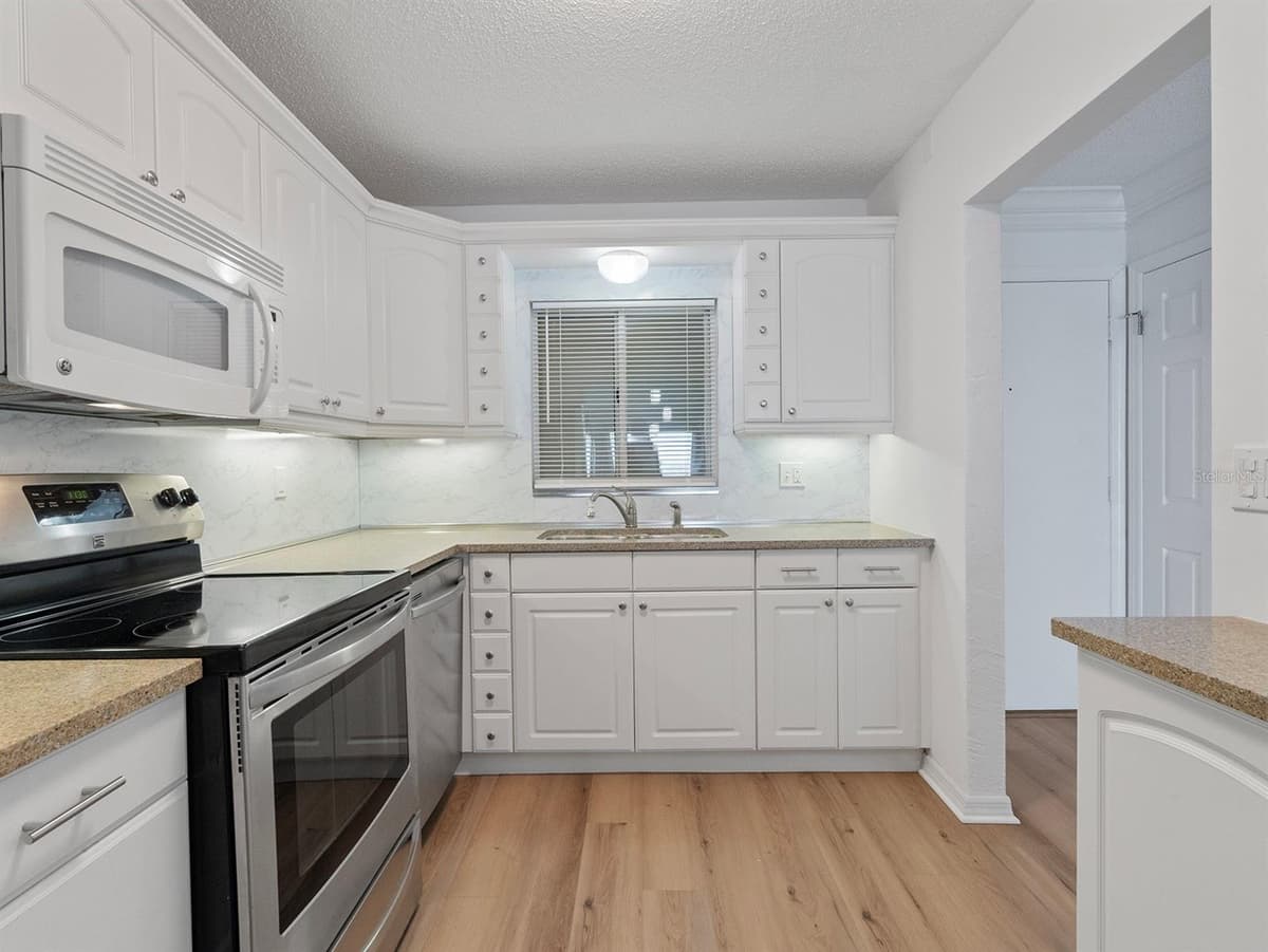 3606 PENINSULA DRIVE — photo 10 of 74