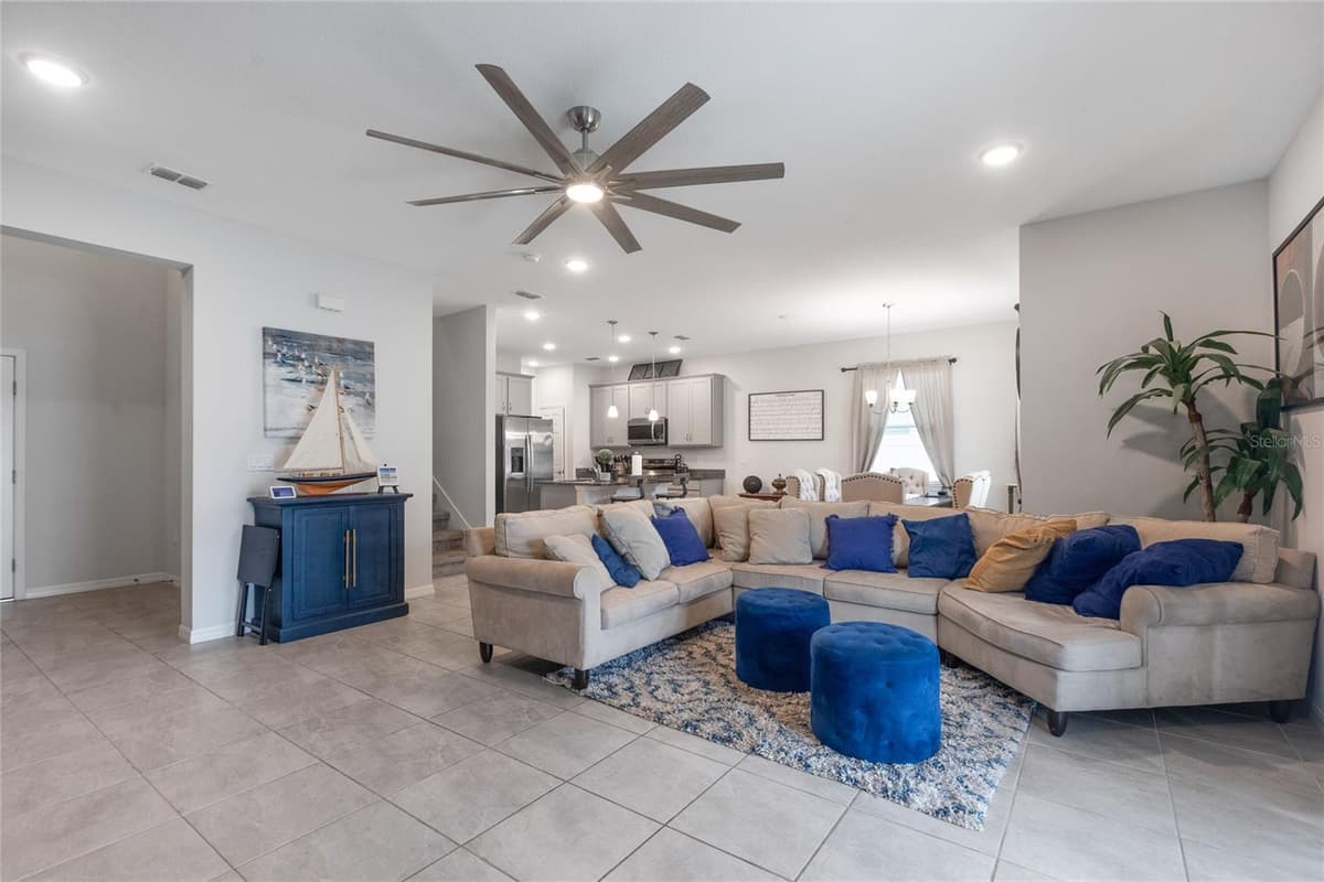 5068 LITTLE STREAM LANE — photo 7 of 41