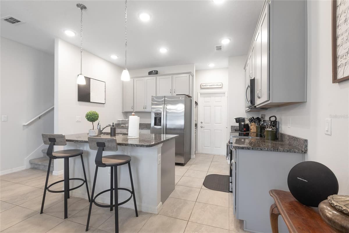 5068 LITTLE STREAM LANE — photo 12 of 41