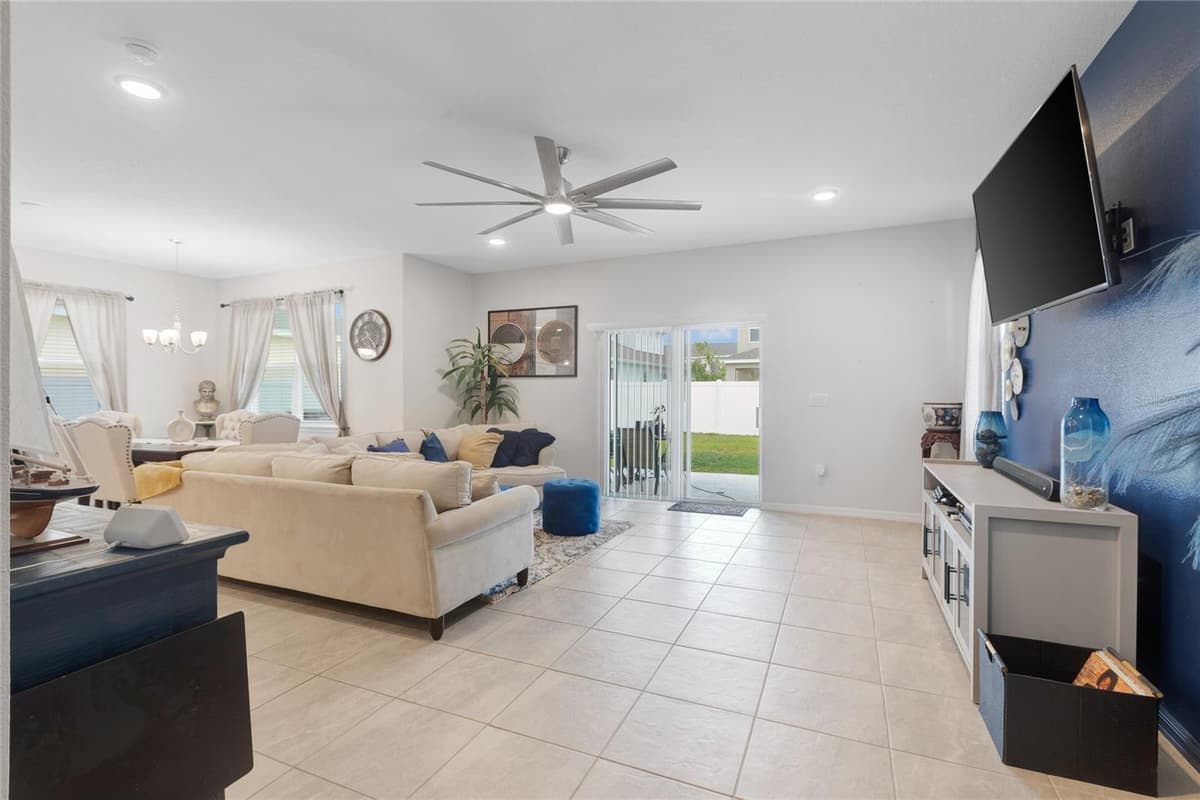 5068 LITTLE STREAM LANE — photo 6 of 41
