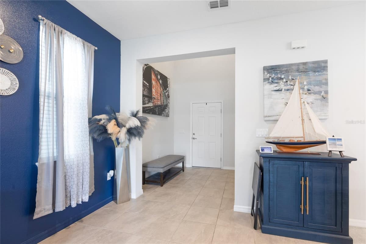 5068 LITTLE STREAM LANE — photo 4 of 41