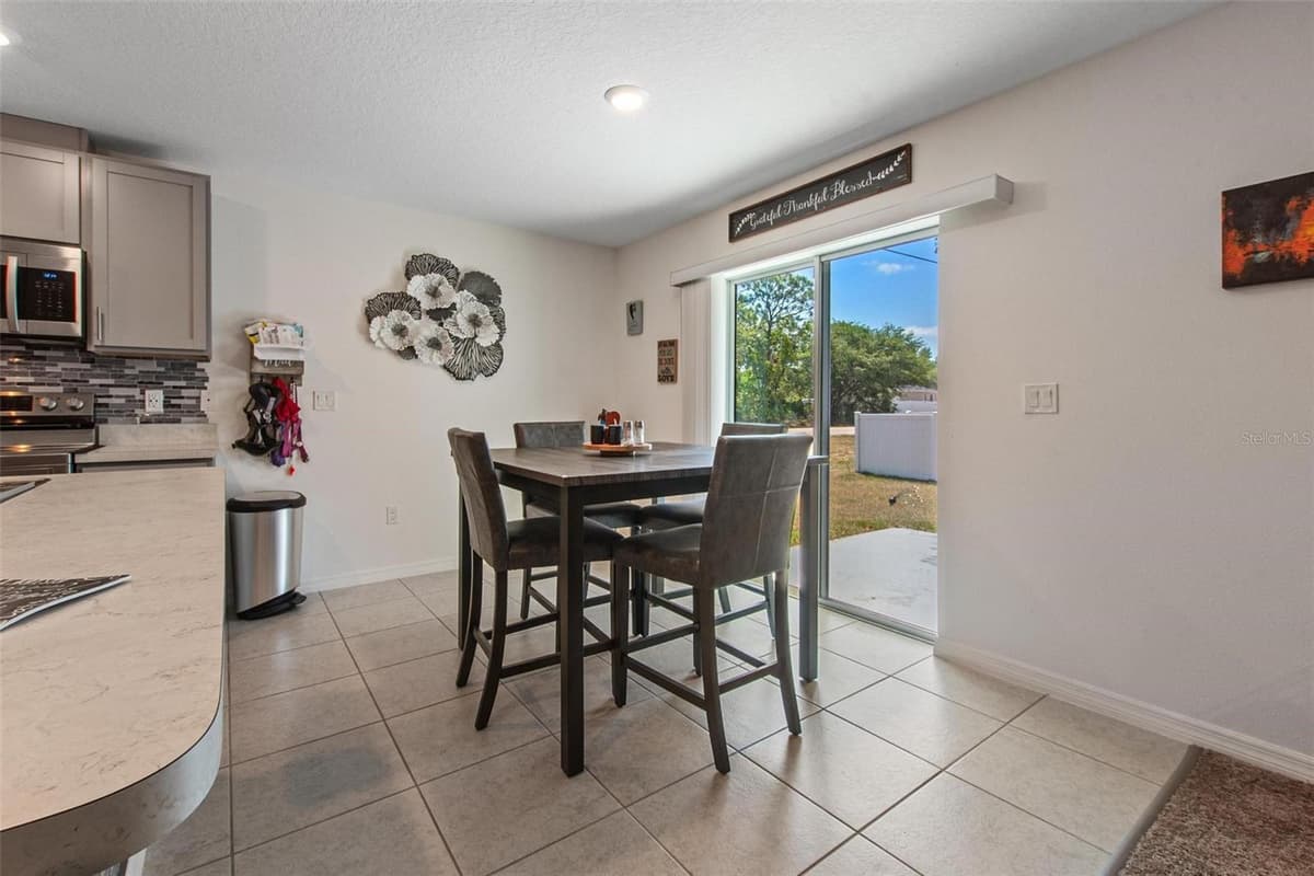 500 RIO GRANDE DRIVE — photo 8 of 28