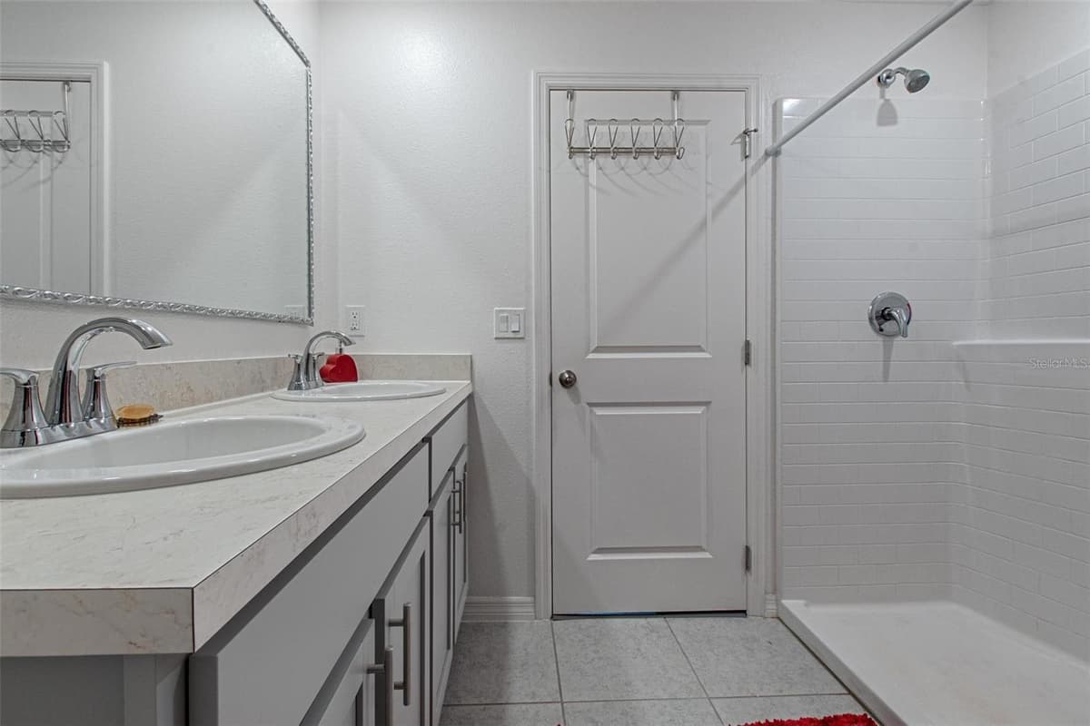 500 RIO GRANDE DRIVE — photo 11 of 28