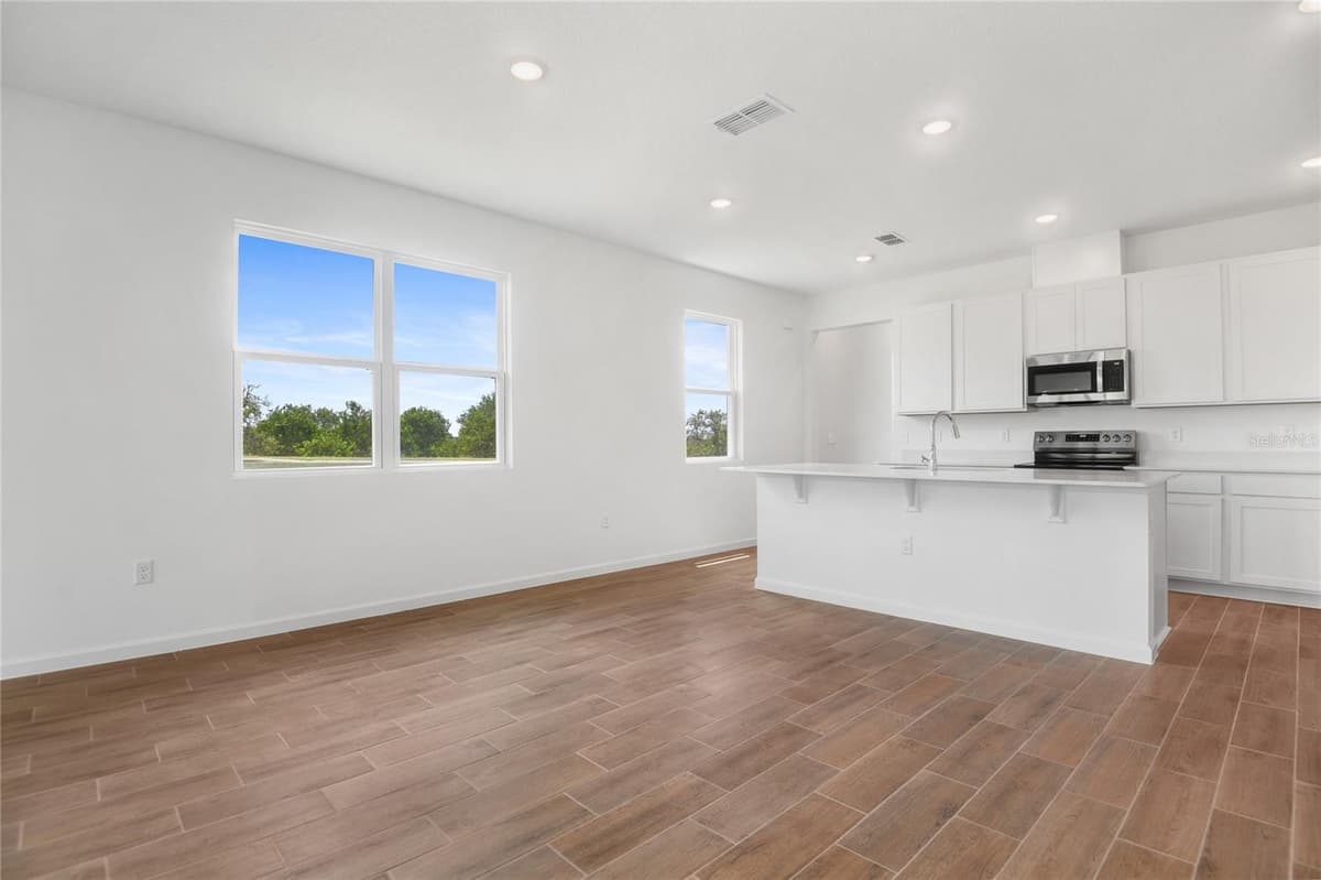 1007 WISTERIA WAY — photo 8 of 21