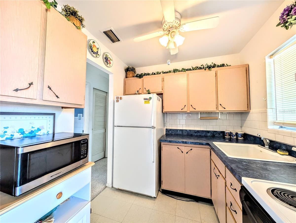 5951 TODD STREET — photo 3 of 27