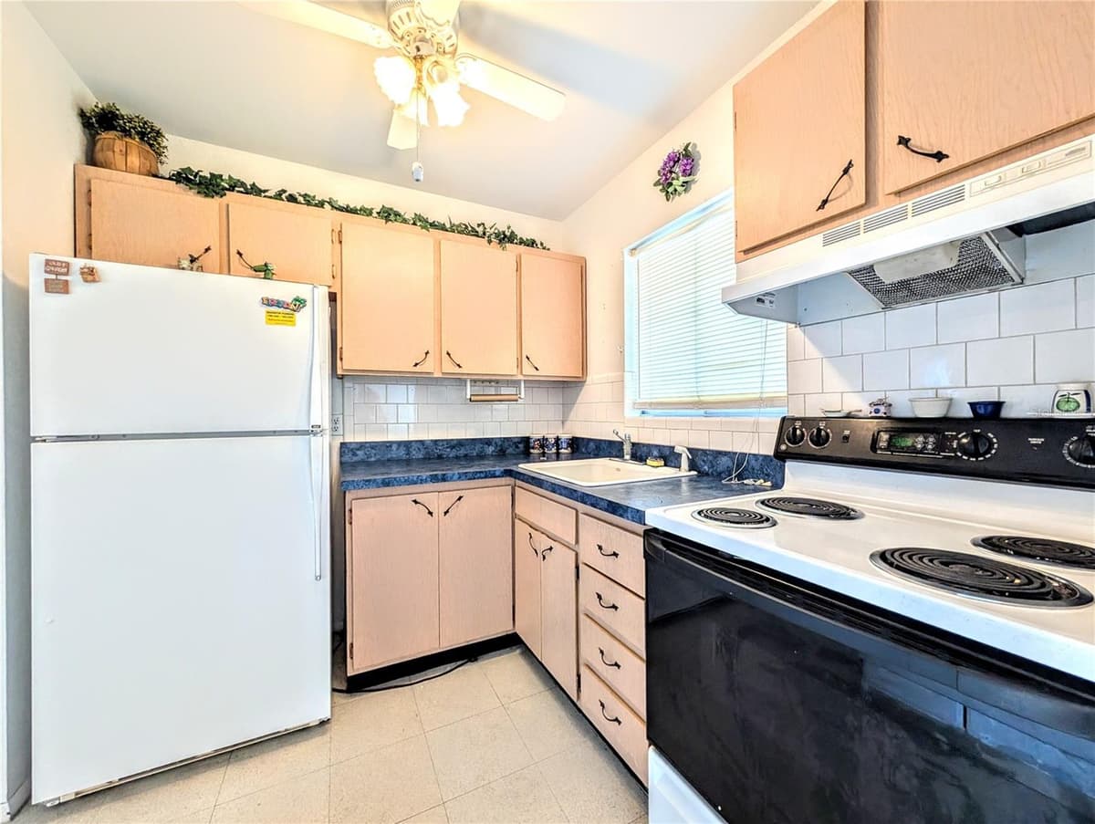 5951 TODD STREET — photo 4 of 27