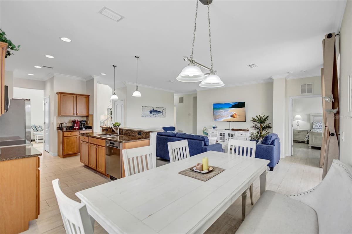 8603 RIVER PRESERVE DRIVE — photo 20 of 84