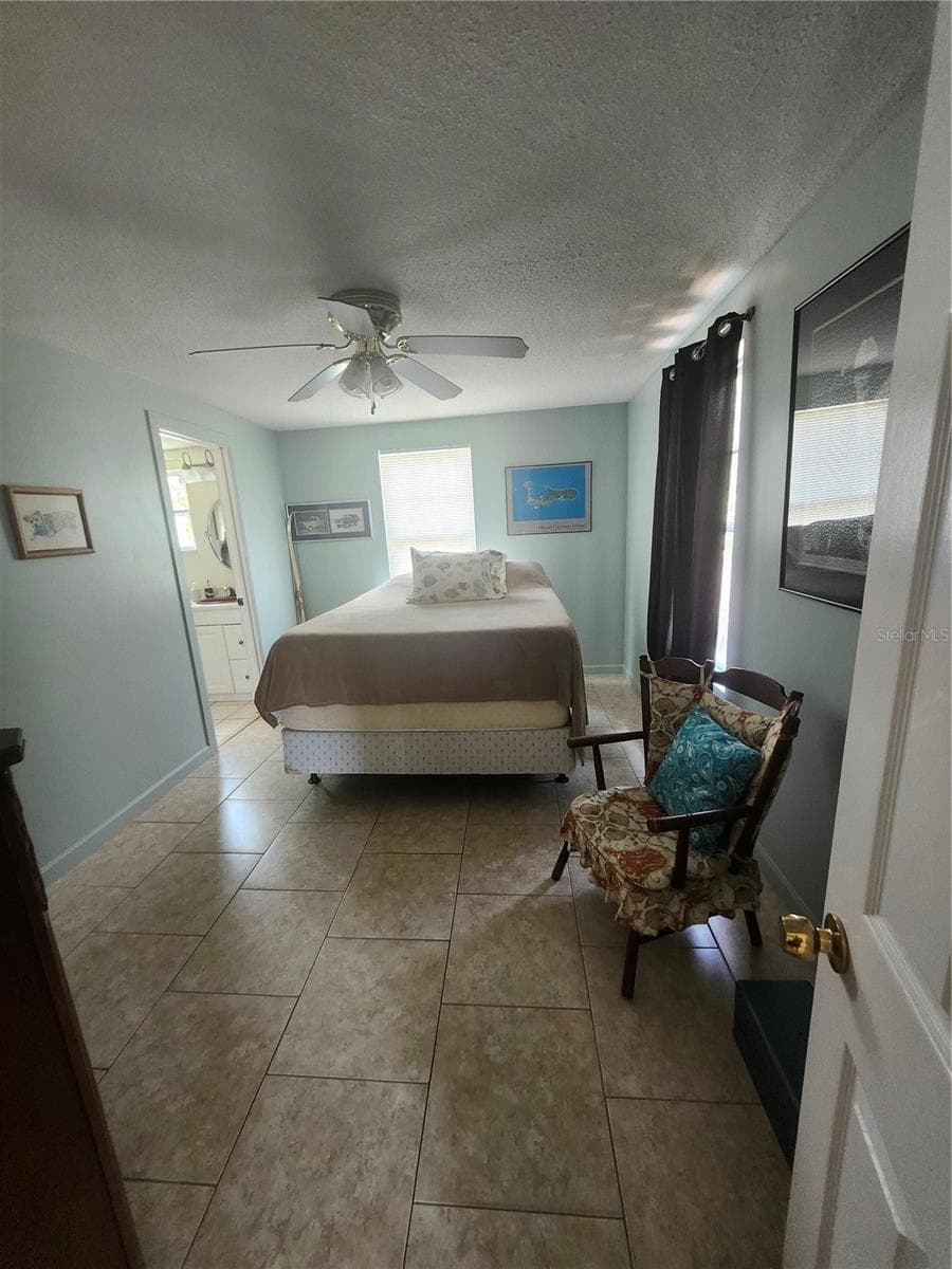 300 22ND STREET — photo 9 of 23