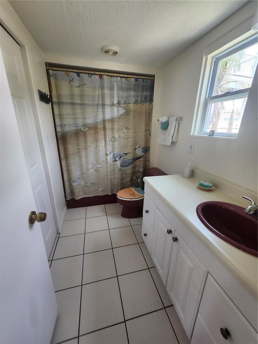 300 22ND STREET — photo 10 of 23