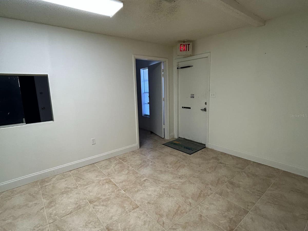 7511 LITTLE ROAD — photo 16 of 25