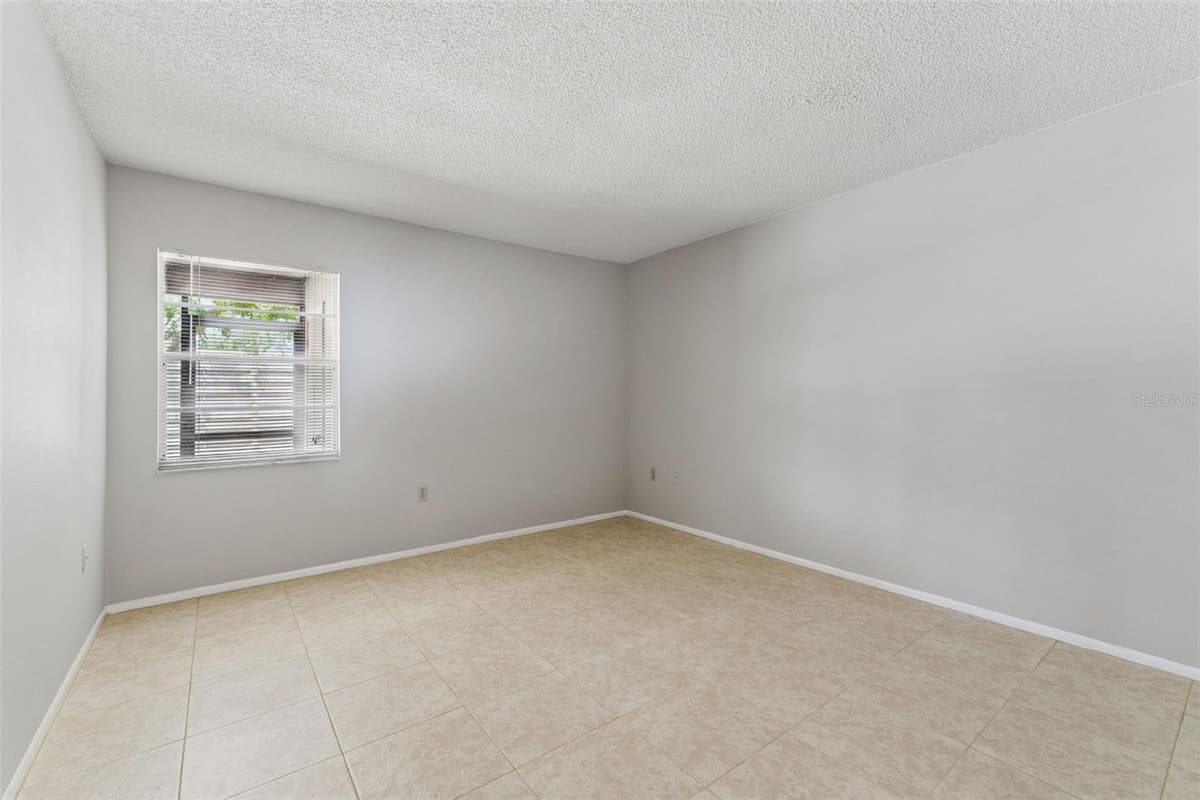 2640 WOODGATE LANE — photo 13 of 31