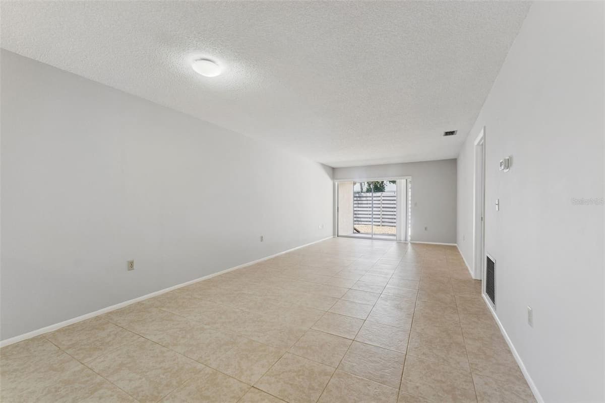 2640 WOODGATE LANE — photo 11 of 31