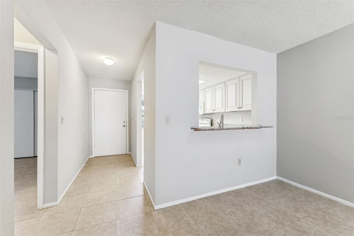 2640 WOODGATE LANE — photo 10 of 31