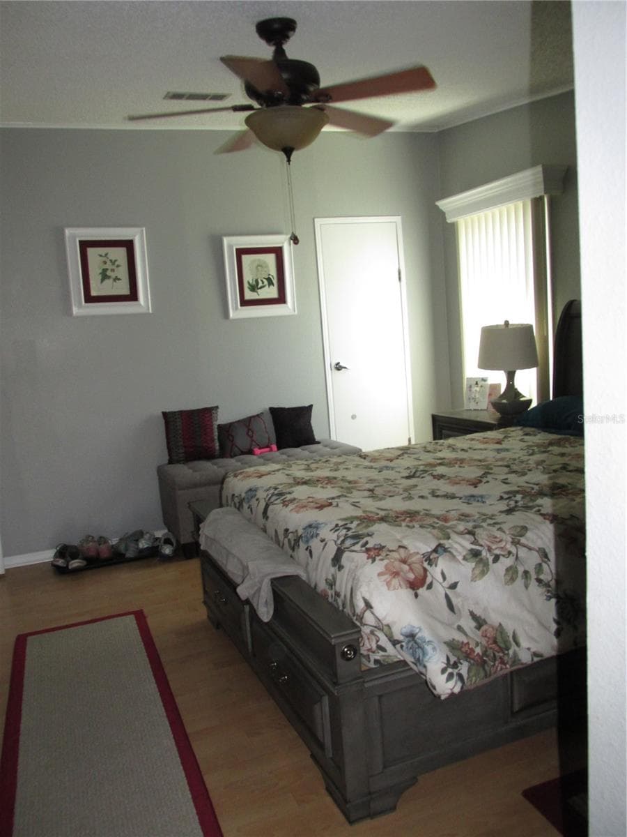 33 EDINBURGH DRIVE — photo 19 of 31
