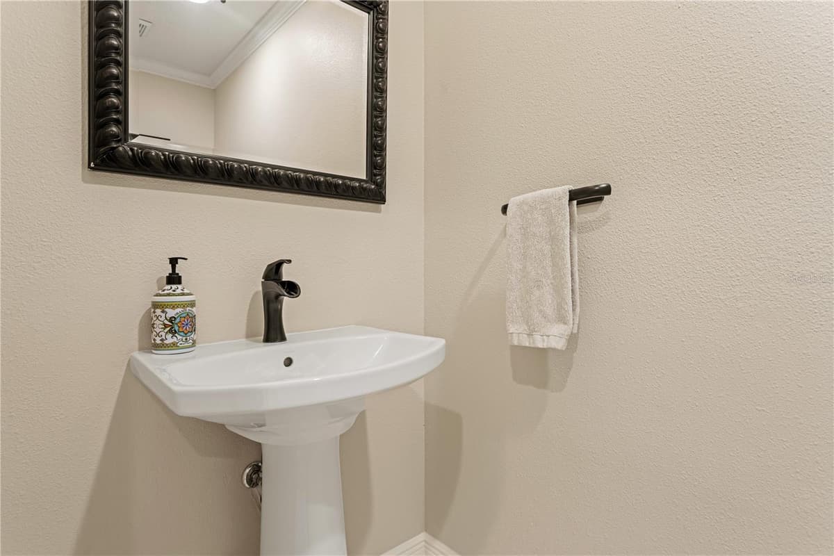5017 MUIR WAY — photo 19 of 58